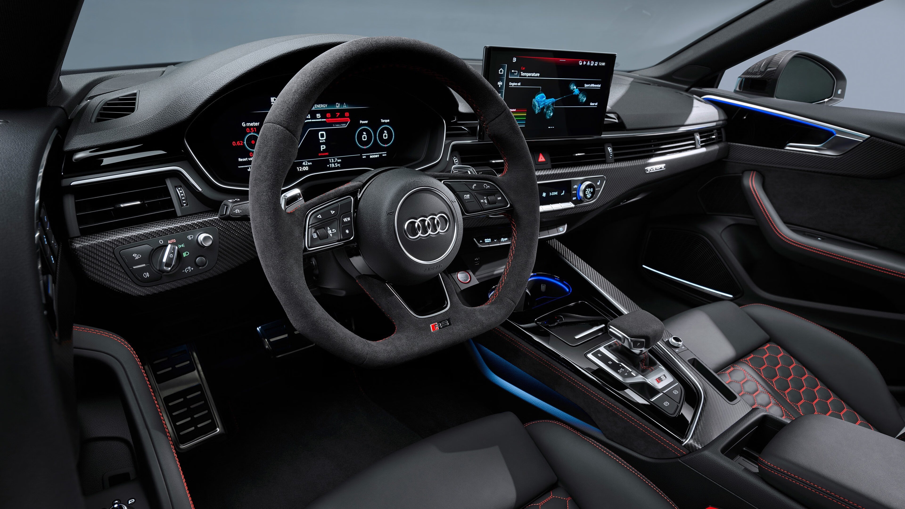 主赛场启用新地板材质,运动表现与安全兼顾,场地赛用什么车