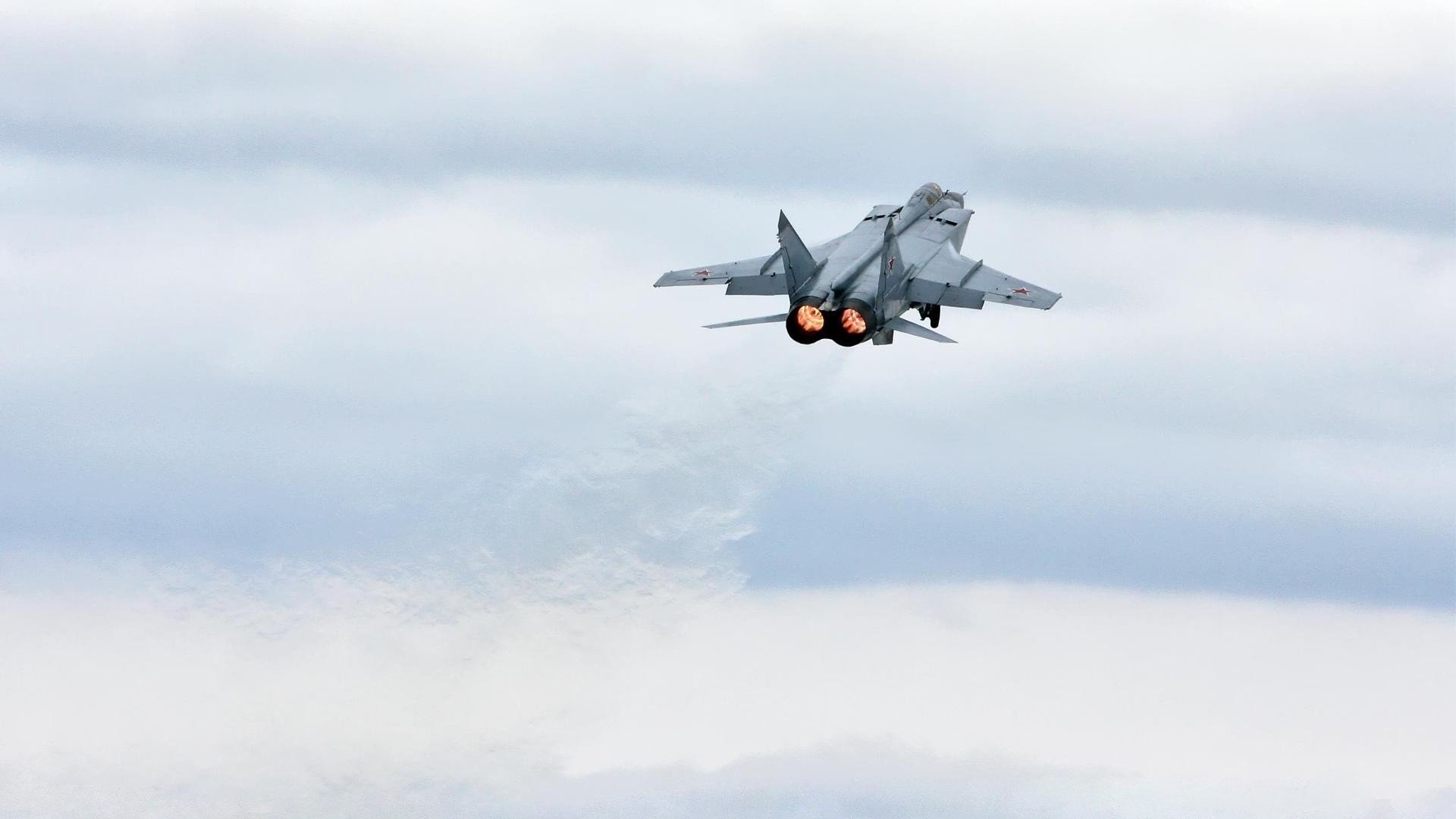 开云体育官网登入-维尔·冯·威克：在高强度对抗中脱颖而出，成为南非队锋线支柱，维尔纳冯布隆贝格